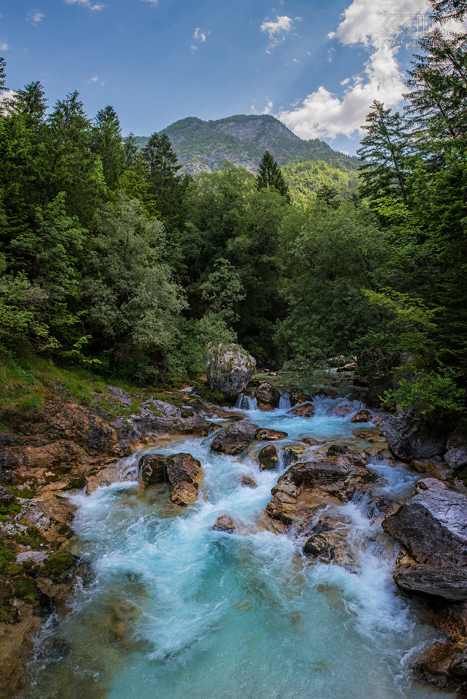 Triglav NP - Trenta - Soca trail De Soca Trail (Soška Pot) is een wandeling van in totaal bijna 20 km in een richting en een van de mooiste wandelingen in Europa! Wij vertrokken vanuit Trenta in Triglav NP en volgden de Soca rivier. Stefan Cruysberghs